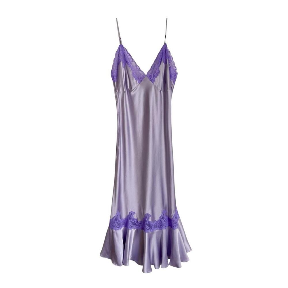 VTG Y2K 2002 Victoria's Secret silk slip dress Size S